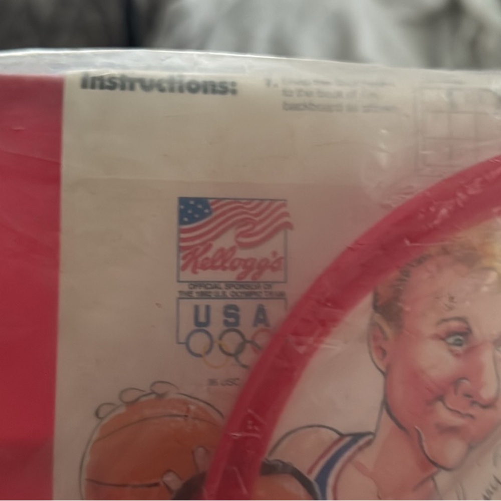 Kellogg's Red Storage Container - Picture 5 of 5